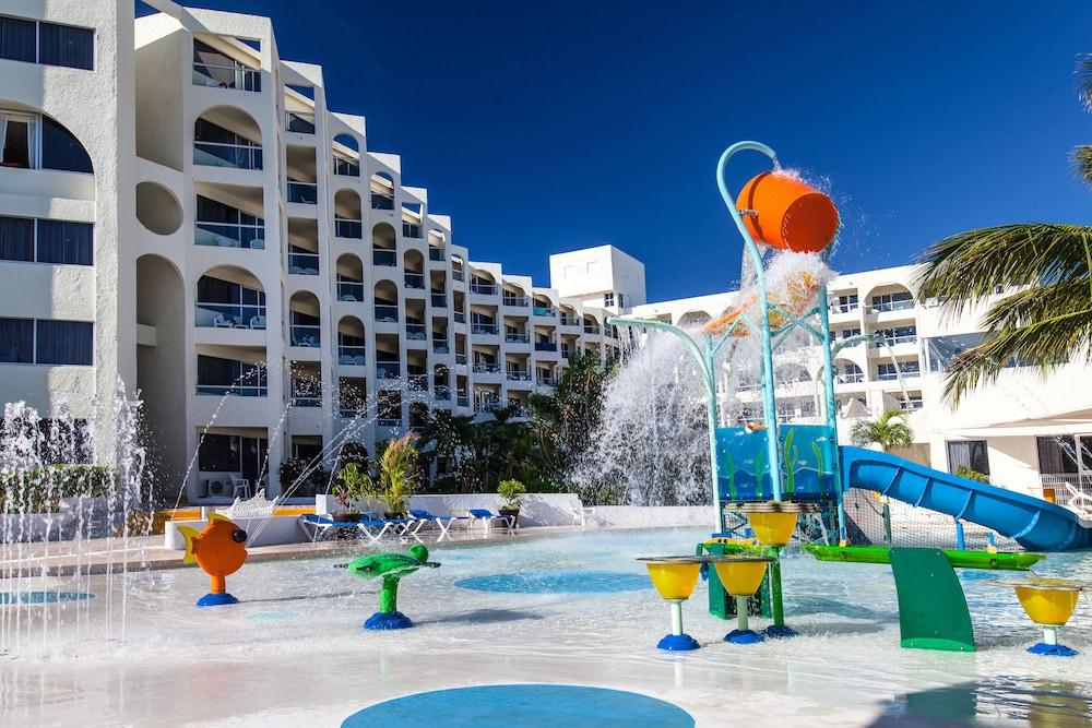 Aquamarina Beach Hotel Cancún Exterior foto