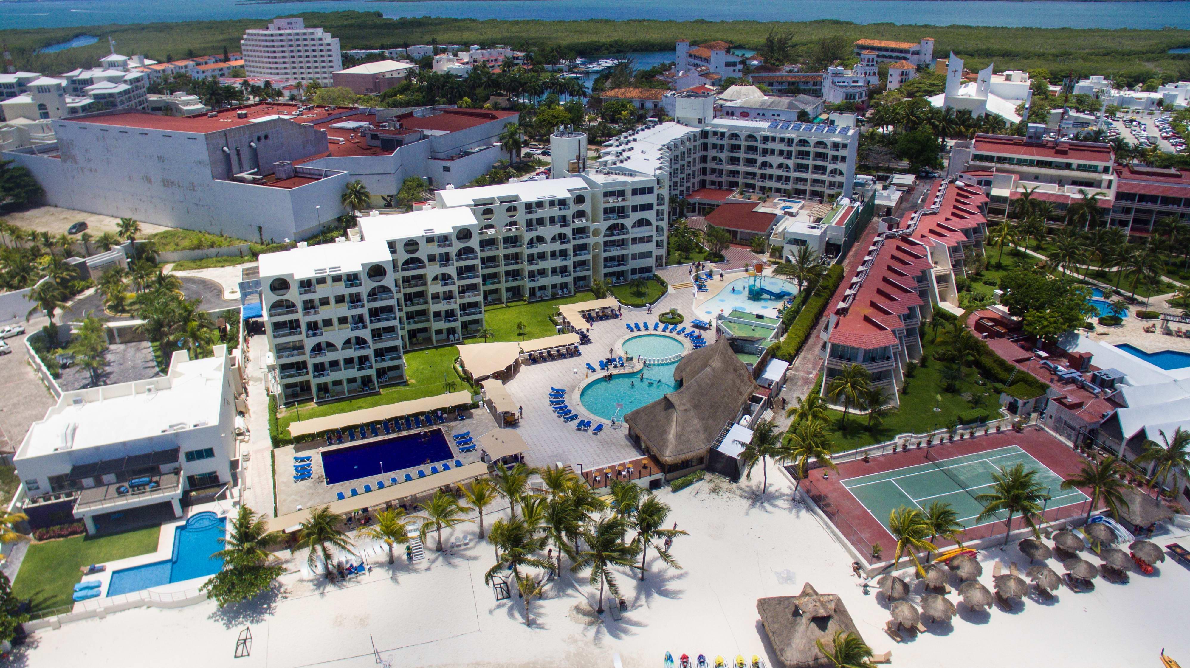 Aquamarina Beach Hotel Cancún Exterior foto