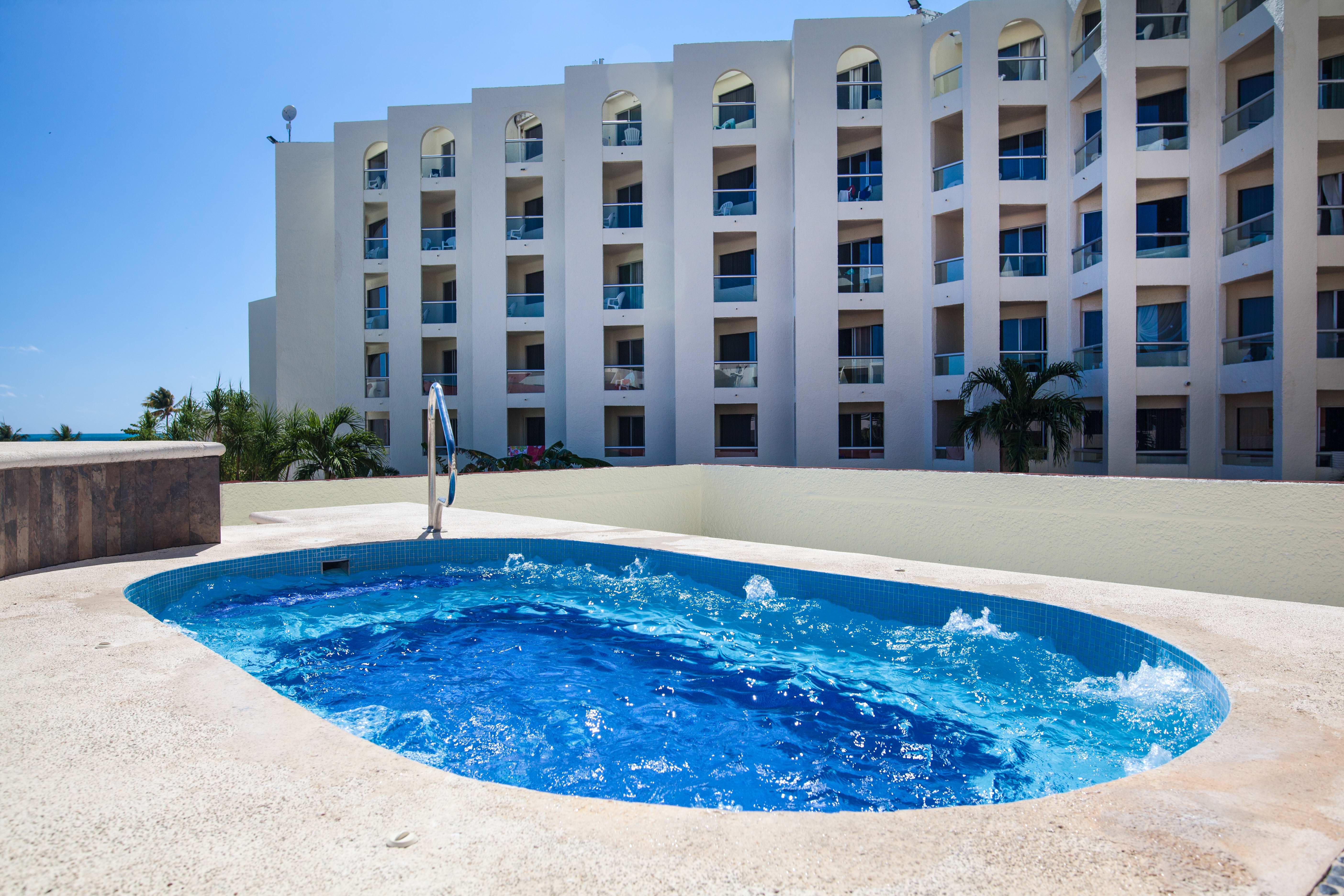 Aquamarina Beach Hotel Cancún Exterior foto