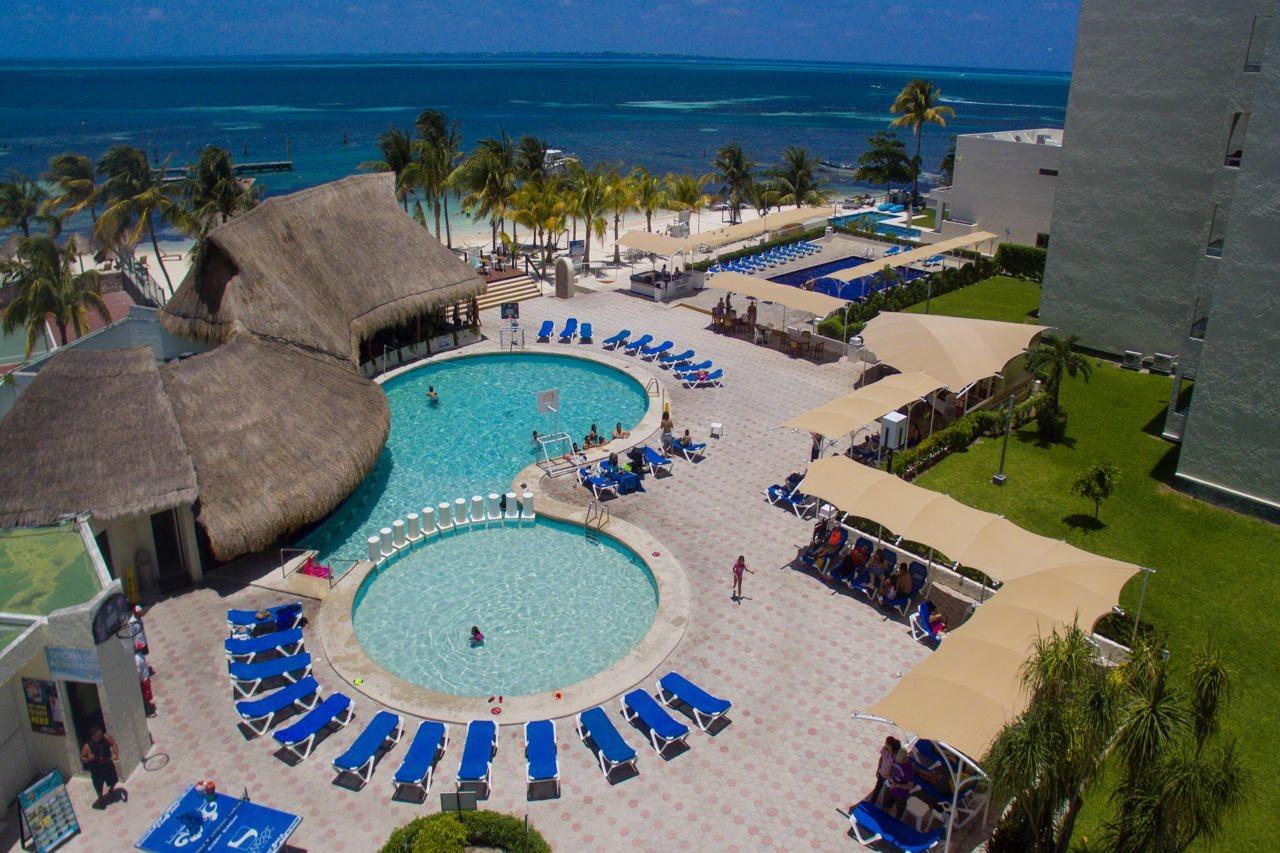 Aquamarina Beach Hotel Cancún Exterior foto