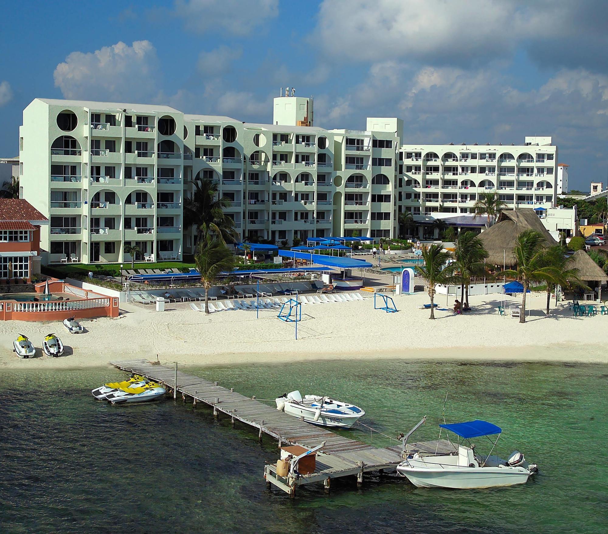 Aquamarina Beach Hotel Cancún Exterior foto